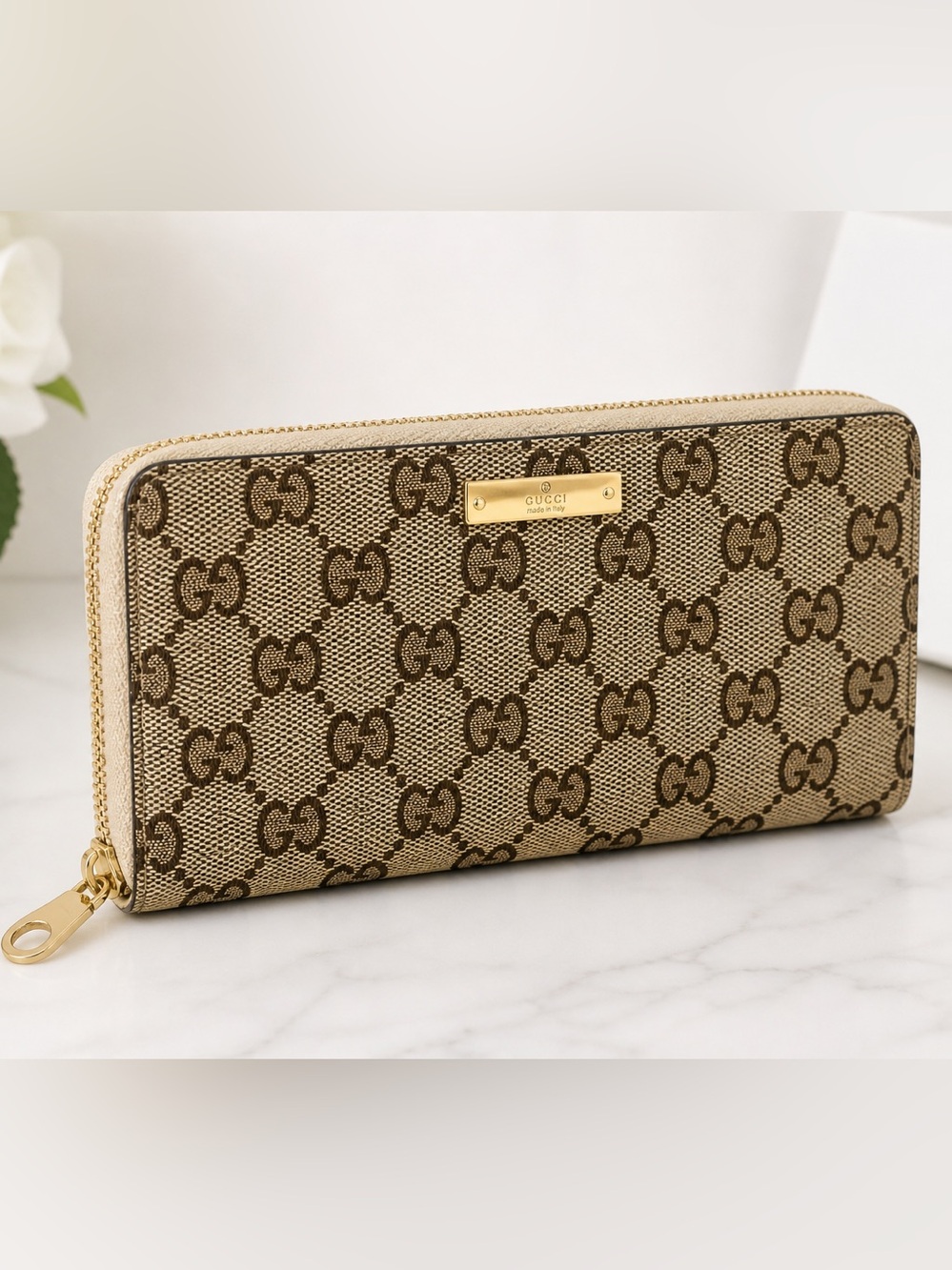 Gucci GG Monogram Zip Around Wallet Beige Ebony Canvas Logo Plate Organizer